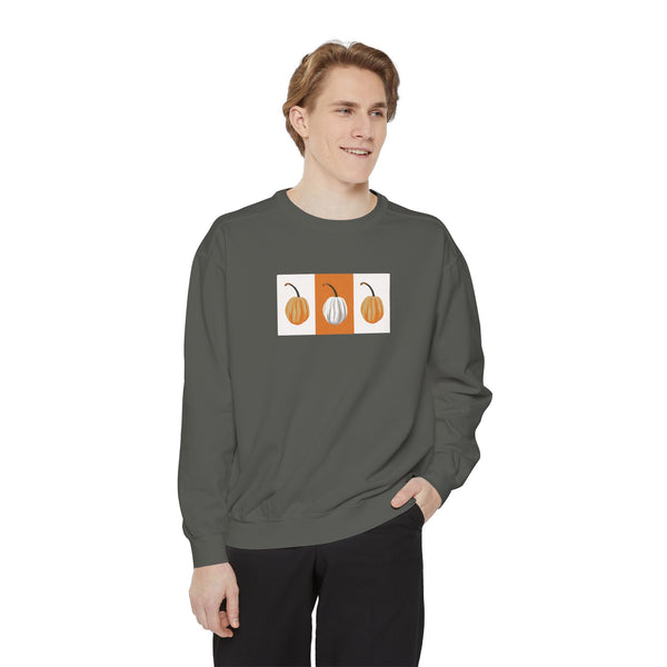 Copy of Cozy Autumn Pumpkin Sweatshirt, Unisex Fall Apparel, Perfect for Thanksgiving, Halloween Sweatshirt, Casual Pumpkin Design
