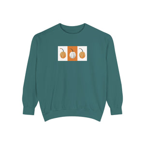 Cozy Autumn Pumpkin Sweatshirt, Unisex Fall Apparel, Perfect for Thanksgiving, Halloween Sweatshirt, Casual Pumpkin Design