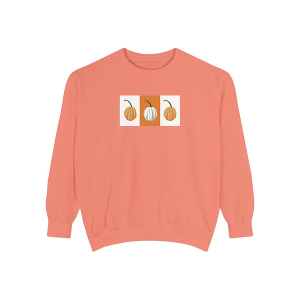 Copy of Cozy Autumn Pumpkin Sweatshirt, Unisex Fall Apparel, Perfect for Thanksgiving, Halloween Sweatshirt, Casual Pumpkin Design