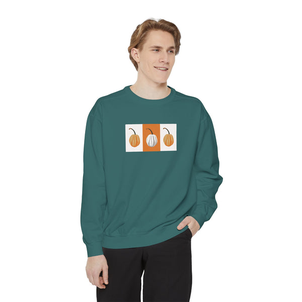 Copy of Cozy Autumn Pumpkin Sweatshirt, Unisex Fall Apparel, Perfect for Thanksgiving, Halloween Sweatshirt, Casual Pumpkin Design