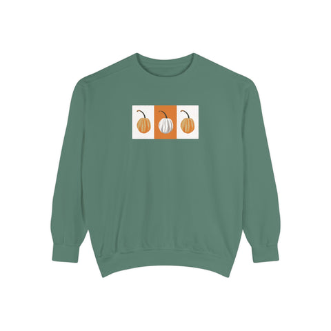 Copy of Cozy Autumn Pumpkin Sweatshirt, Unisex Fall Apparel, Perfect for Thanksgiving, Halloween Sweatshirt, Casual Pumpkin Design