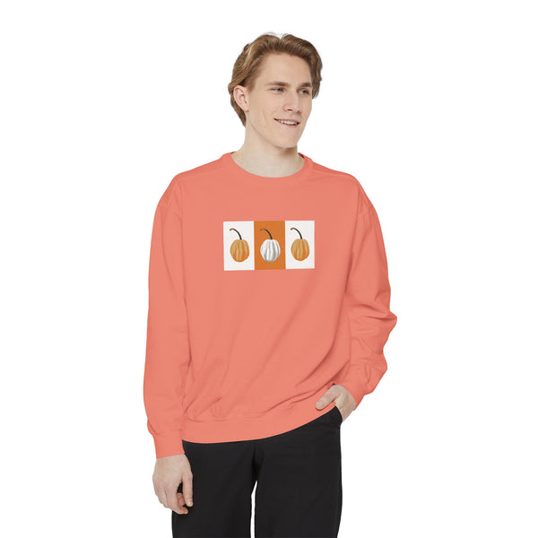Copy of Cozy Autumn Pumpkin Sweatshirt, Unisex Fall Apparel, Perfect for Thanksgiving, Halloween Sweatshirt, Casual Pumpkin Design